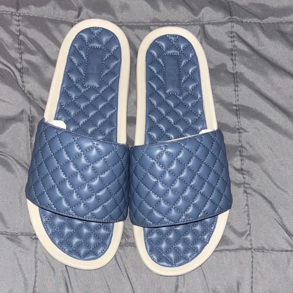 APL Quilted Blue Slide Sandals size 10 - Picture 1 of 6